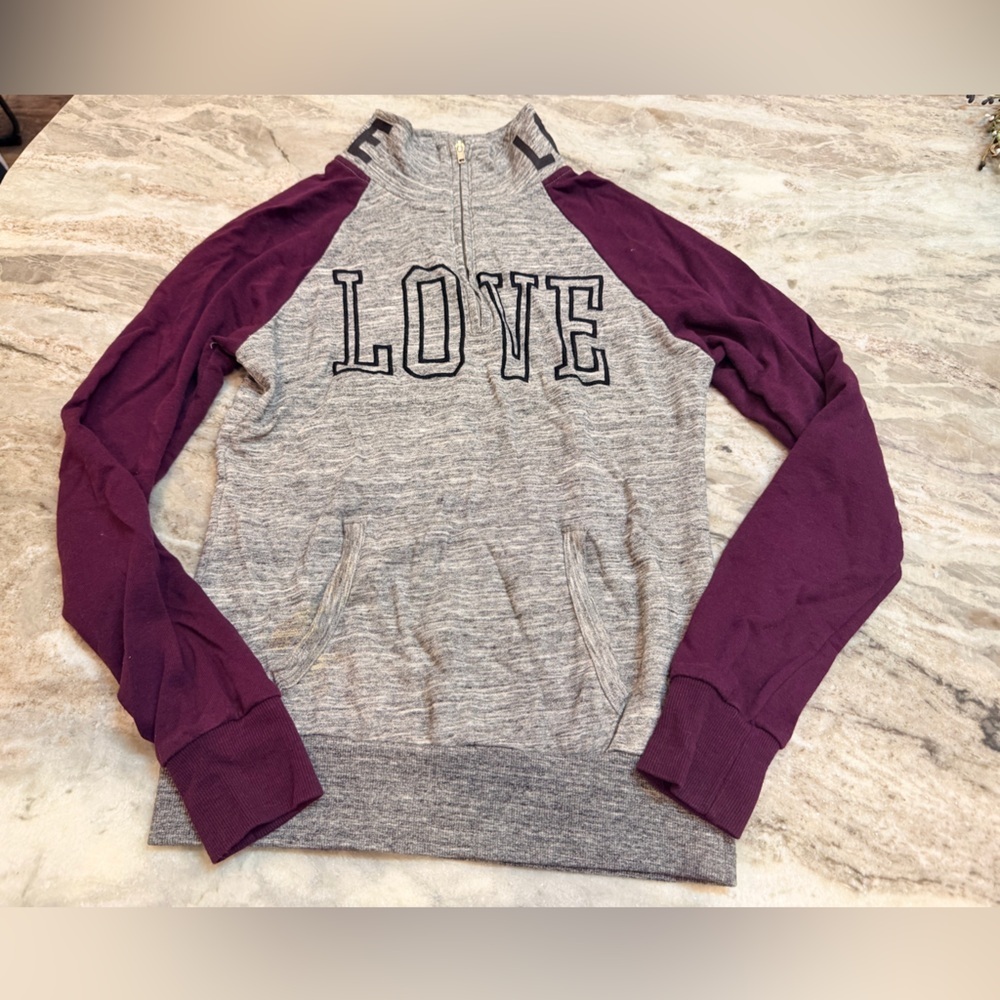 Reflex LOVE Graphic Quarter Zip Hoodie Gray & Plum Size M
